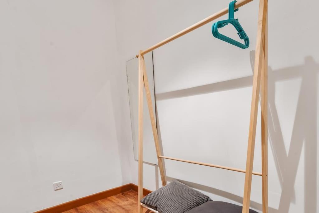 Arte Mont Kiara Netflix Muji 3rooms 6pax Pangsapuri *