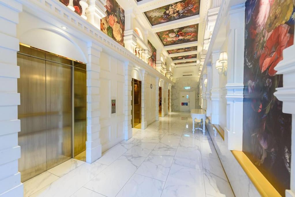 Arte Mont Kiara Netflix Muji 3rooms 6pax Pangsapuri Kuala Lumpur