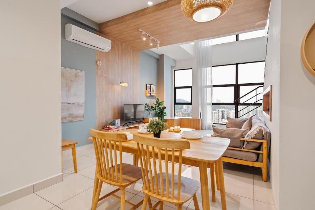 Pangsapuri Arte Mont Kiara Netflix Muji 3rooms 6pax Kuala Lumpur