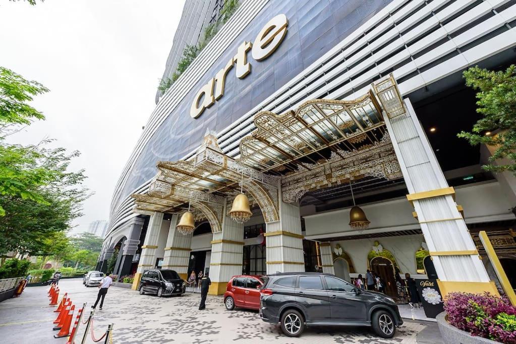 Arte Mont Kiara Netflix Muji 3rooms 6pax Pangsapuri *