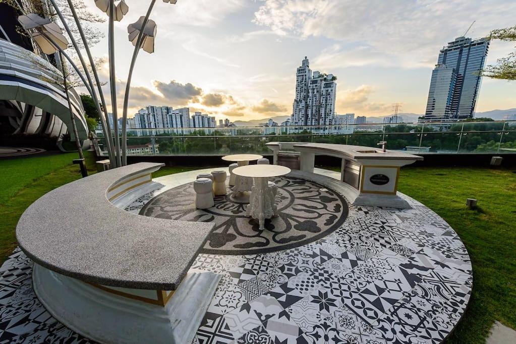 Arte Mont Kiara Netflix Muji 3rooms 6pax Pangsapuri Kuala Lumpur